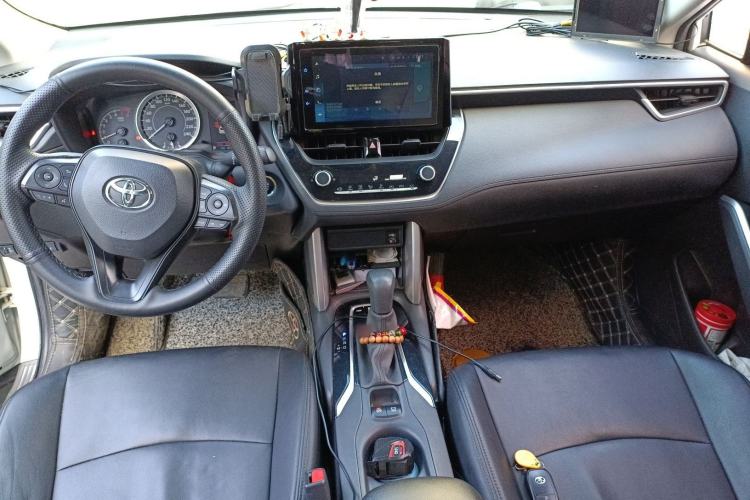 Used Toyota Corolla Cross 2022 2.0L Elite Edition Center Console