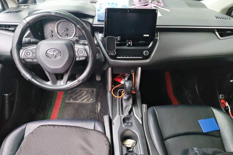 Used Toyota Corolla Cross 2022 2.0L Elite Edition Center Console