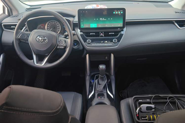 Used Toyota Corolla Cross 2022 2.0L Deluxe Edition Center Console