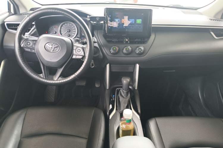 Used Toyota Corolla Cross 2022 2.0L Pioneer Edition Center Console
