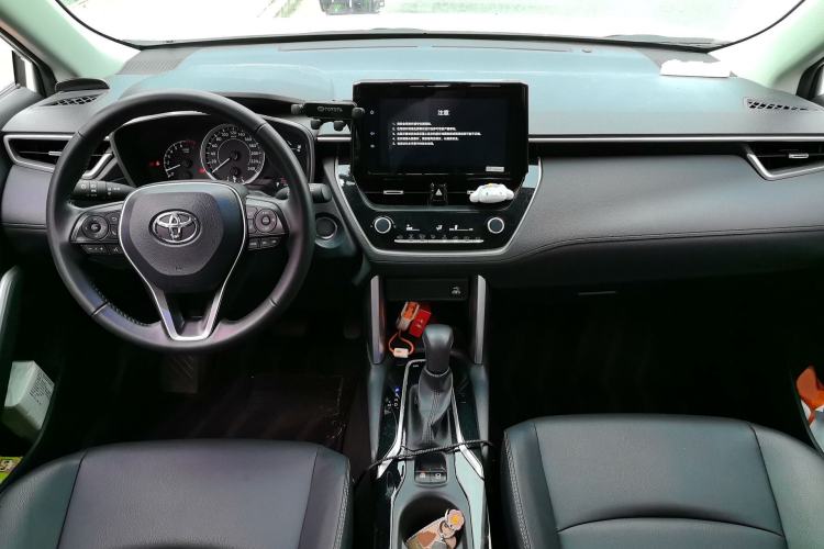 Used Toyota Corolla Cross 2022 2.0L Deluxe Edition Center Console