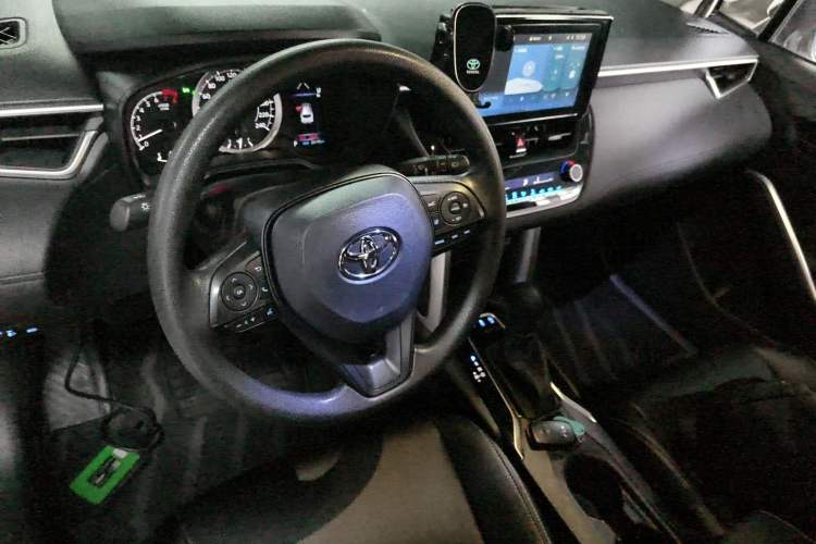 Used Toyota Corolla Cross 2022 2.0L Elite Edition Center Console