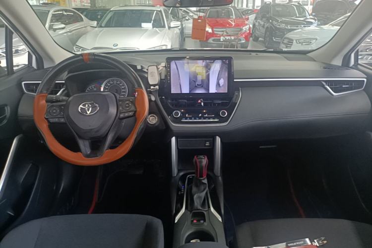 Used Toyota Corolla Cross 2022 2.0L Elite Edition Center Console
