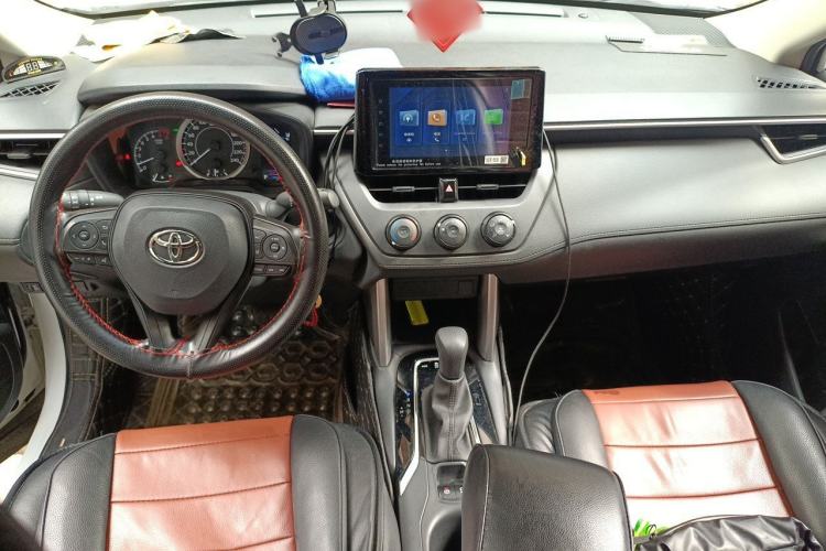 Used Toyota Corolla Cross 2022 2.0L Pioneer Edition Center Console