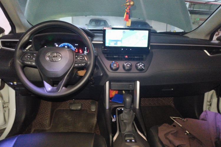 Used Toyota Corolla Cross 2022 2.0L Pioneer Edition Center Console