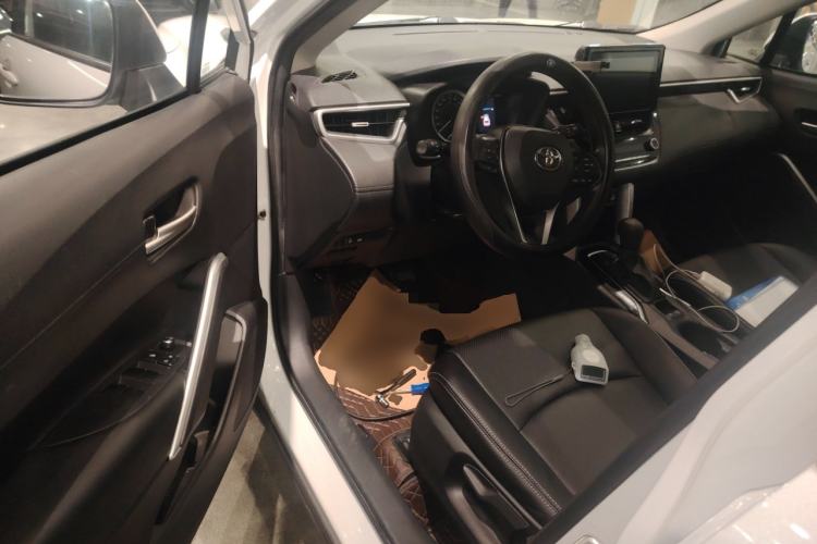 Used Toyota Corolla Cross 2022 2.0L Luxury Edition Driver Seat