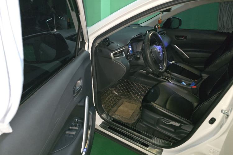Used Toyota Corolla Cross 2022 2.0L Luxury Edition Driver Seat