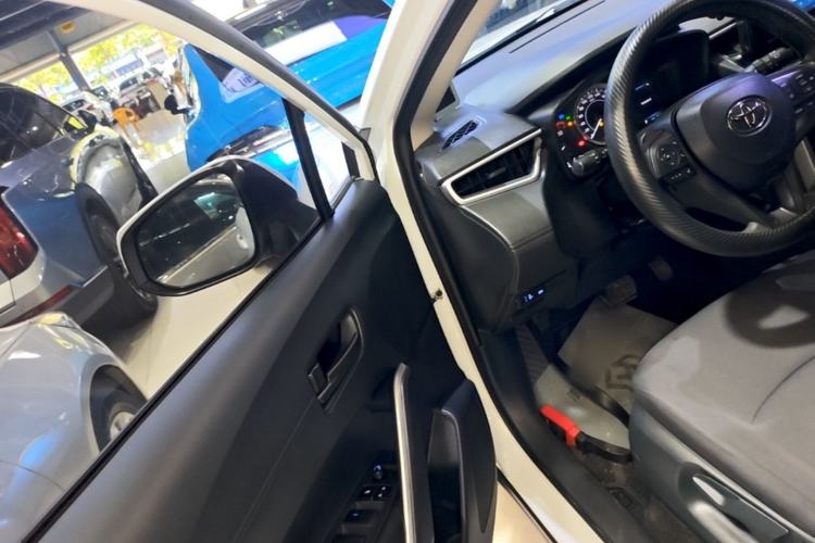 Used Toyota Corolla Cross 2022 2.0L Elite Edition Driver Seat