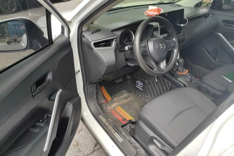 Used Toyota Corolla Cross 2022 2.0L Pioneer Edition Driver Seat