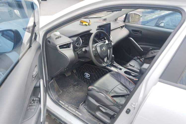 Used Toyota Corolla Cross 2022 2.0L Elite Edition Driver Seat