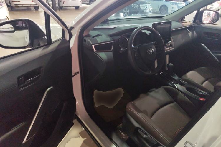 Used Toyota Corolla Cross 2022 2.0L Elite Edition Driver Seat