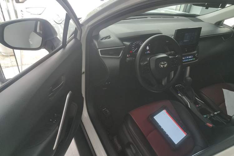 Used Toyota Corolla Cross 2022 2.0L Elite Edition Driver Seat