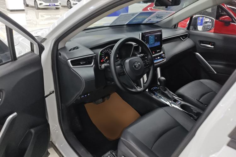 Used Toyota Corolla Cross 2022 2.0L Deluxe Edition Driver Seat