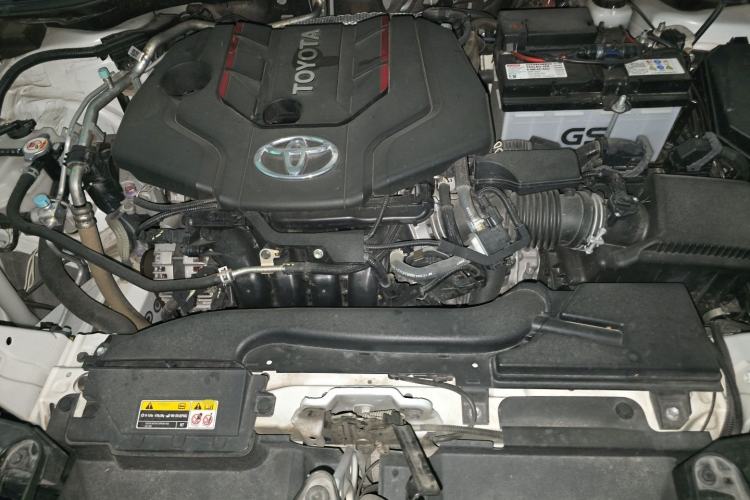 Used Toyota Corolla Cross 2022 2.0L Luxury Edition Engine Bay