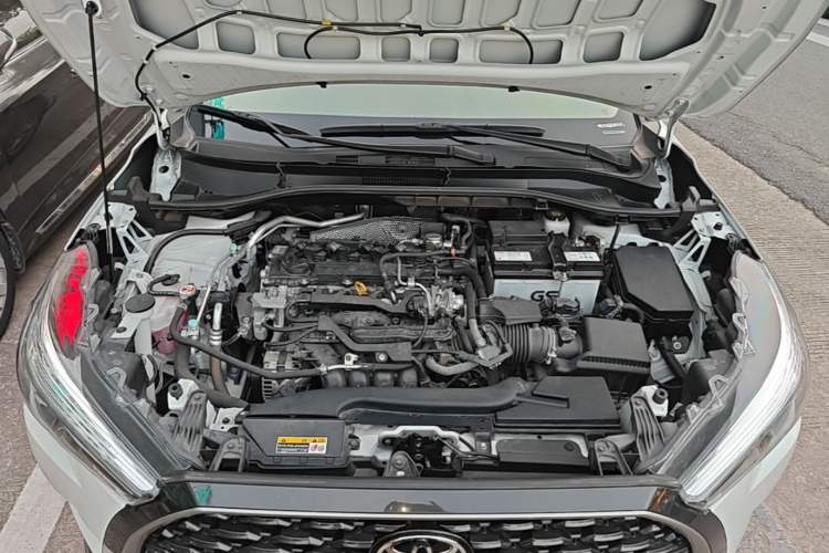 Used Toyota Corolla Cross 2022 2.0L Luxury Edition Engine Bay