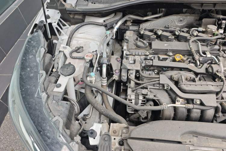 Used Toyota Corolla Cross 2022 2.0L Elite Edition Engine Bay Right