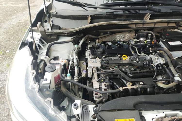 Used Toyota Corolla Cross 2022 2.0L Deluxe Edition Engine Bay Right
