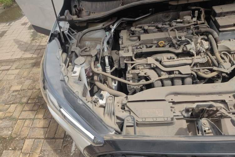 Used Toyota Corolla Cross 2022 2.0L Elite Edition Engine Bay Right