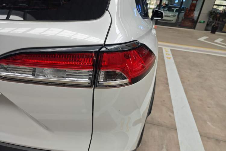 Used Toyota Corolla Cross 2022 2.0L Elite Edition Exterior 3