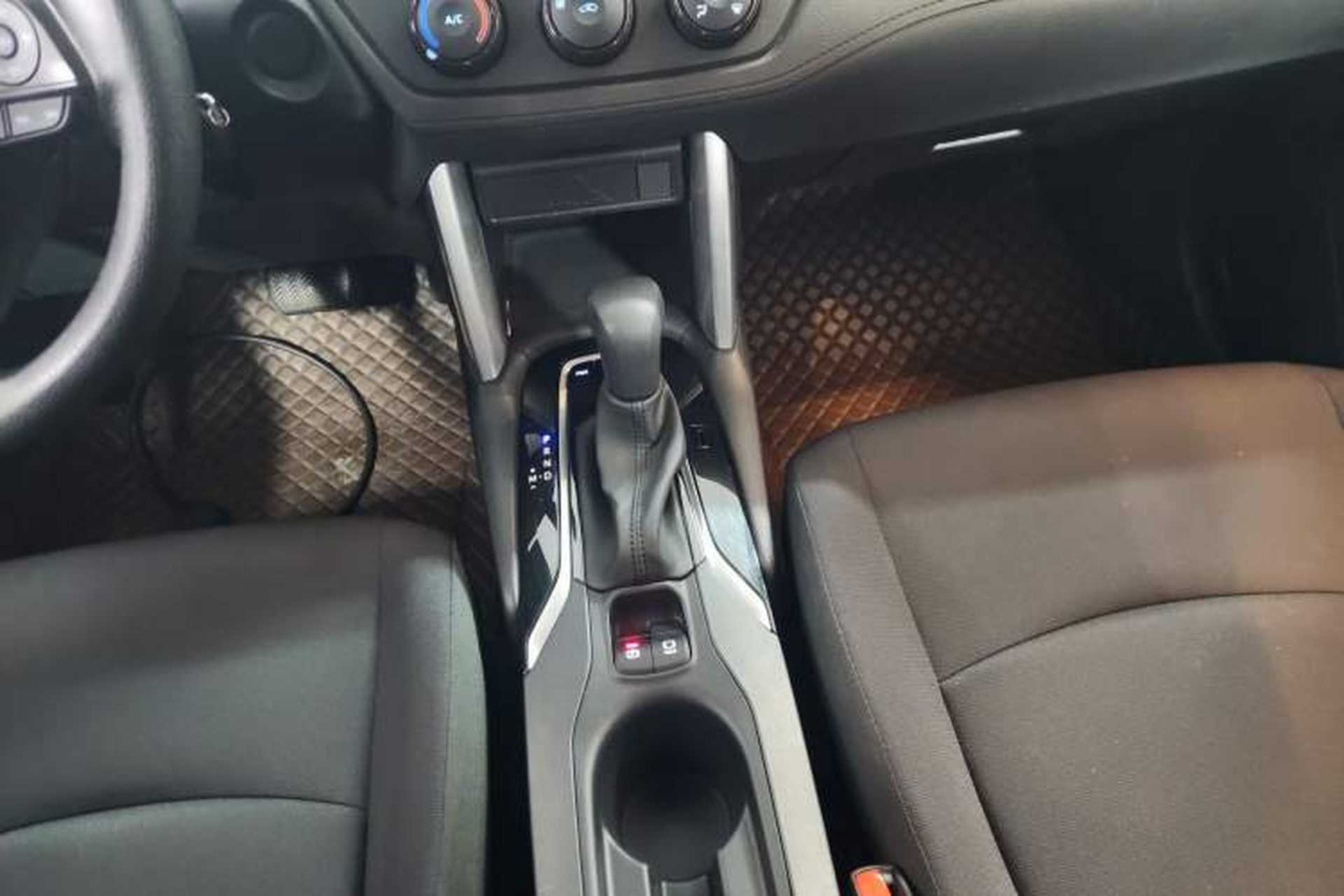 Used Toyota Corolla Cross 2022 2.0L Pioneer Edition Gear Lever