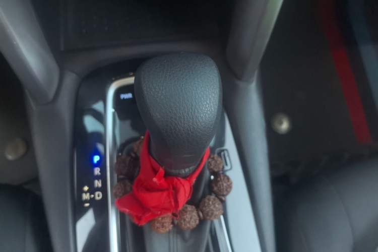 Used Toyota Corolla Cross 2022 2.0L Luxury Edition Gear Lever