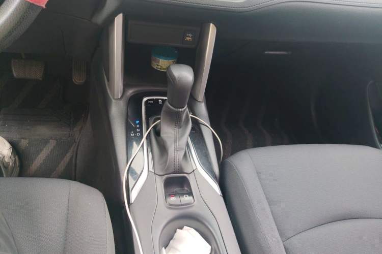 Used Toyota Corolla Cross 2022 2.0L Elite Edition Gear Lever