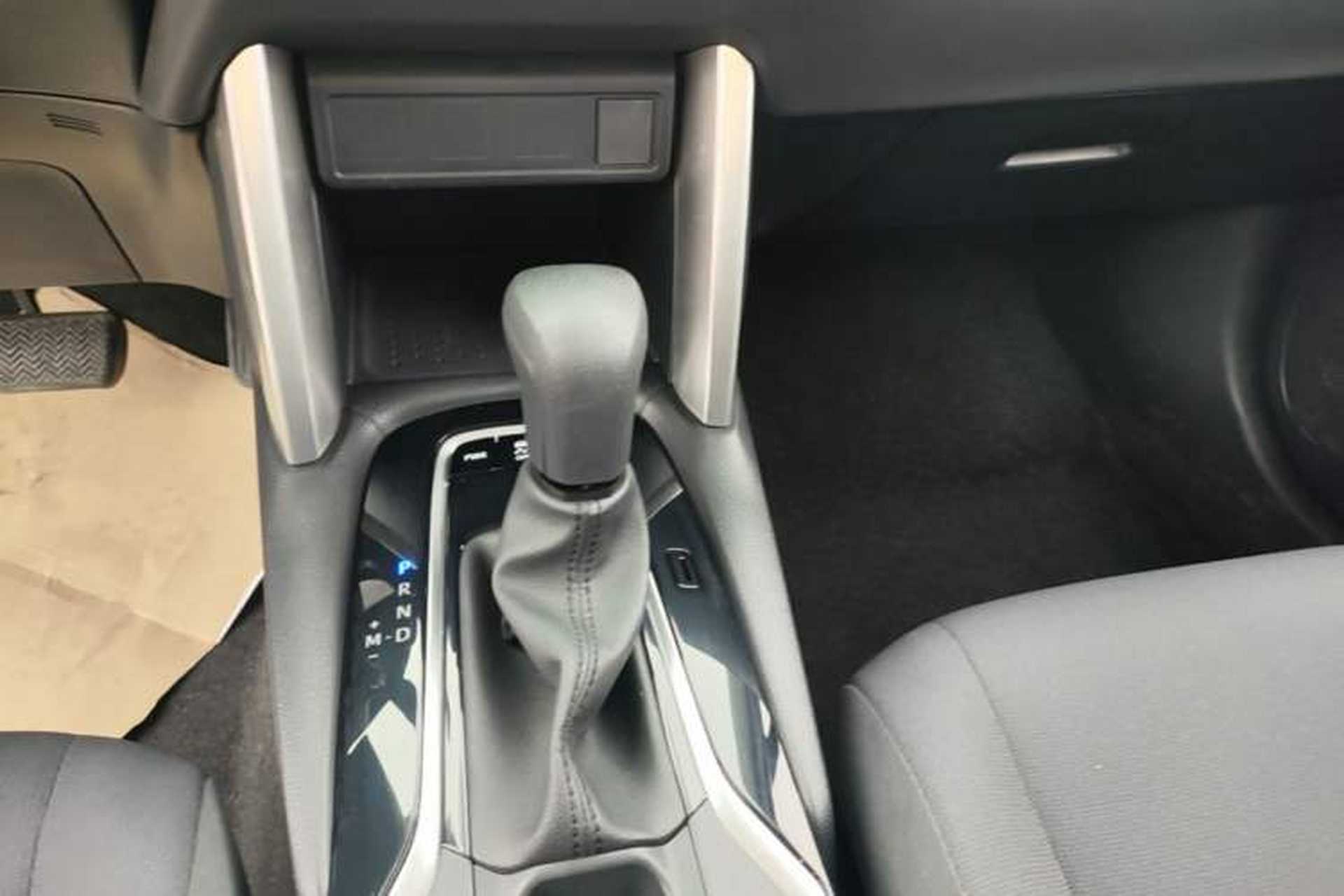 Used Toyota Corolla Cross 2022 2.0L Pioneer Edition Gear Lever