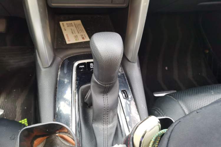 Used Toyota Corolla Cross 2022 2.0L Elite Edition Gear Lever