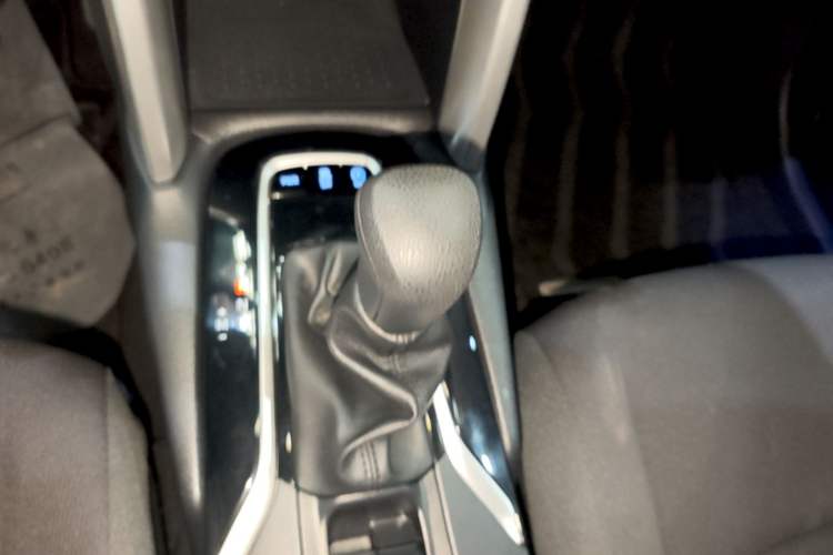 Used Toyota Corolla Cross 2022 2.0L Elite Edition Gear Lever