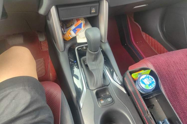 Used Toyota Corolla Cross 2022 2.0L Elite Edition Gear Lever