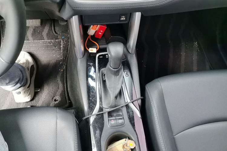 Used Toyota Corolla Cross 2022 2.0L Deluxe Edition Gear Lever