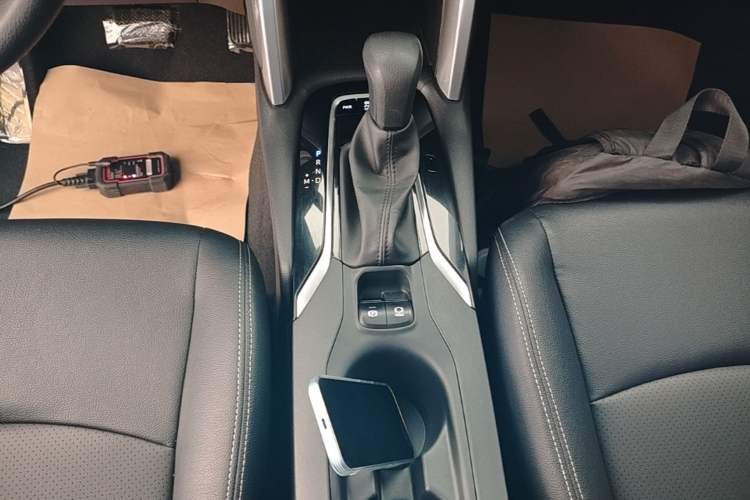 Used Toyota Corolla Cross 2022 2.0L Pioneer Edition Gear Lever