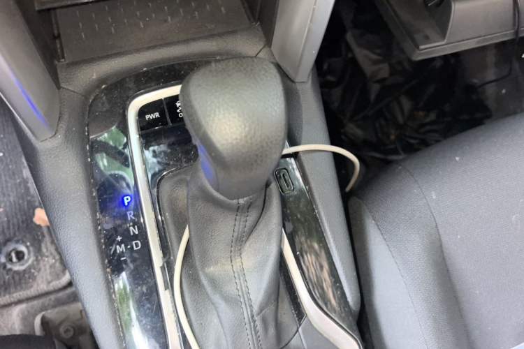 Used Toyota Corolla Cross 2022 2.0L Elite Edition Gear Lever