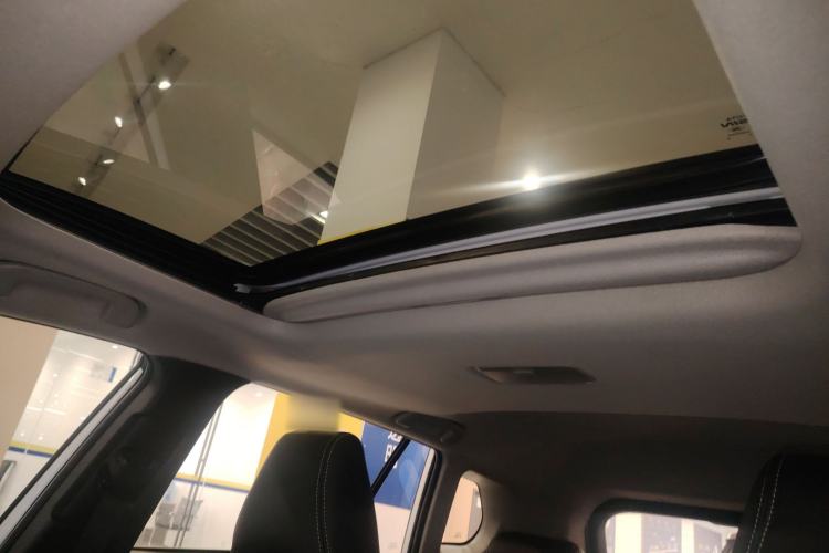 Used Toyota Corolla Cross 2022 2.0L Luxury Edition Headliner