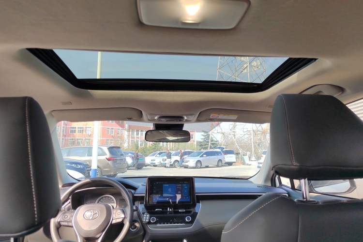 Used Toyota Corolla Cross 2022 2.0L Luxury Edition Headliner