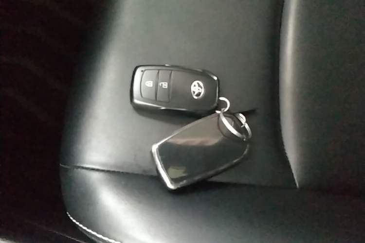 Used Toyota Corolla Cross 2022 2.0L Elite Edition Interior 1