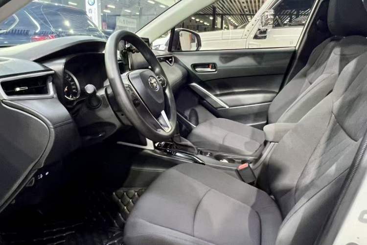 Used Toyota Corolla Cross 2022 2.0L Luxury Edition Interior 1