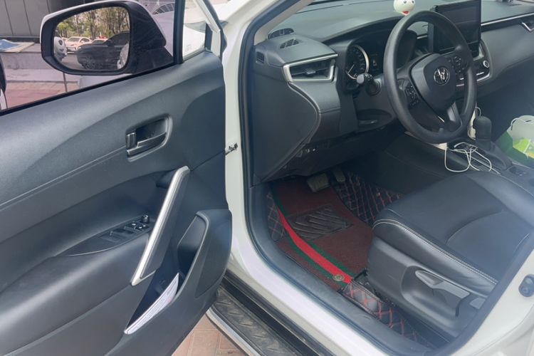 Used Toyota Corolla Cross 2022 2.0L Elite Edition Interior 2