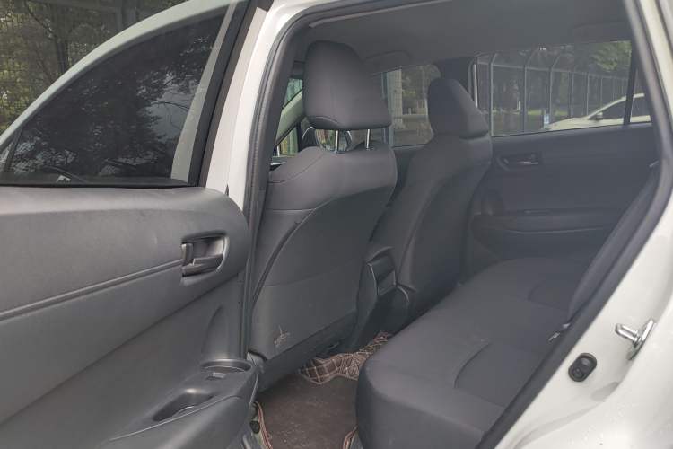 Used Toyota Corolla Cross 2022 2.0L Pioneer Edition Interior 2