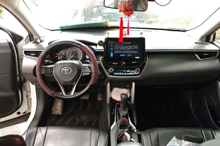 Used Toyota Corolla Cross 2022 2.0L Luxury Edition Interior 2