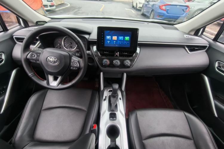 Used Toyota Corolla Cross 2022 2.0L Pioneer Edition Interior 3