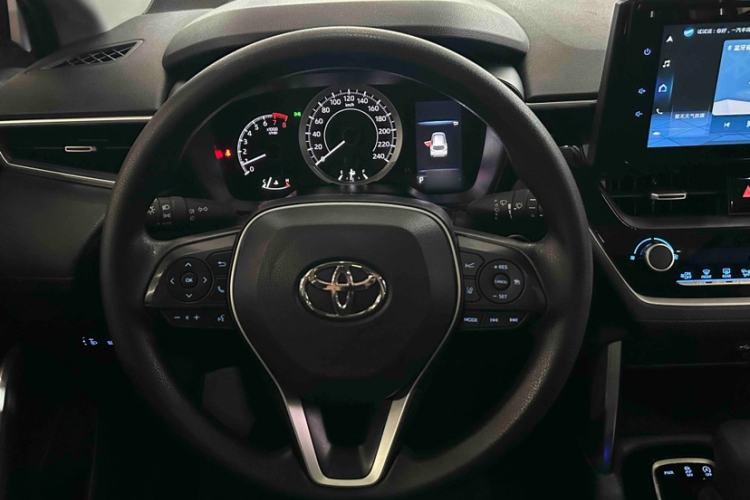 Used Toyota Corolla Cross 2022 2.0L Luxury Edition Interior 3