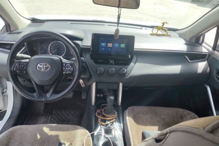 Used Toyota Corolla Cross 2022 2.0L Pioneer Edition Interior 4