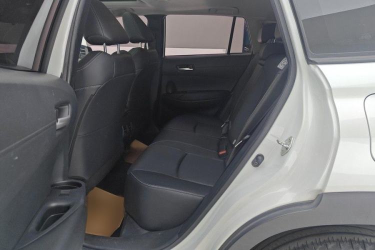 Used Toyota Corolla Cross 2022 2.0L Deluxe Edition Interior 6