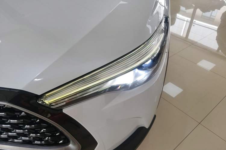 Used Toyota Corolla Cross 2022 2.0L Luxury Edition Left Front Headlight