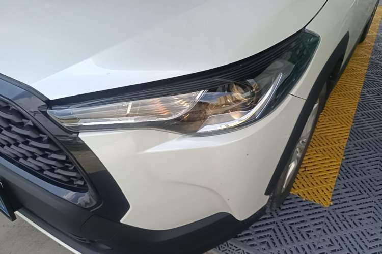 Used Toyota Corolla Cross 2022 2.0L Pioneer Edition Left Front Headlight