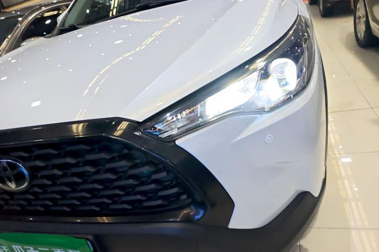 Used Toyota Corolla Cross 2022 2.0L Elite Edition Left Front Headlight