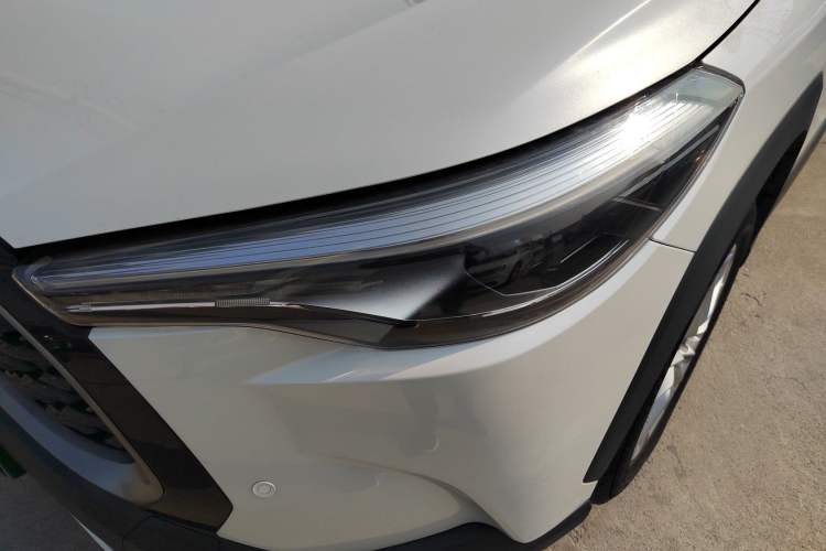 Used Toyota Corolla Cross 2022 2.0L Luxury Edition Left Front Headlight