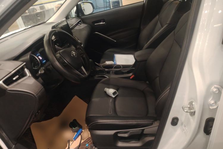 Used Toyota Corolla Cross 2022 2.0L Luxury Edition Left Front Seat