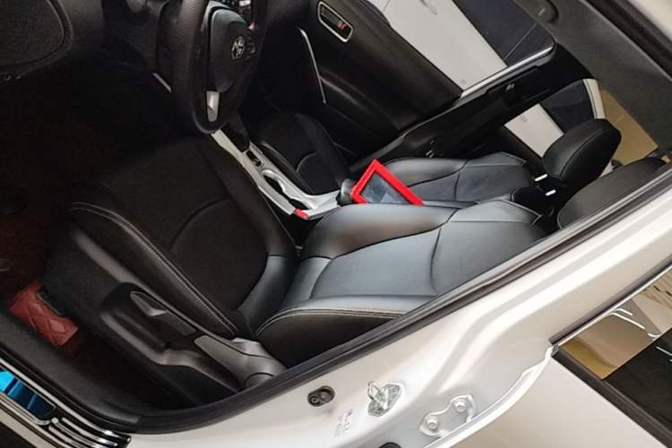 Used Toyota Corolla Cross 2022 2.0L Pioneer Edition Left Front Seat